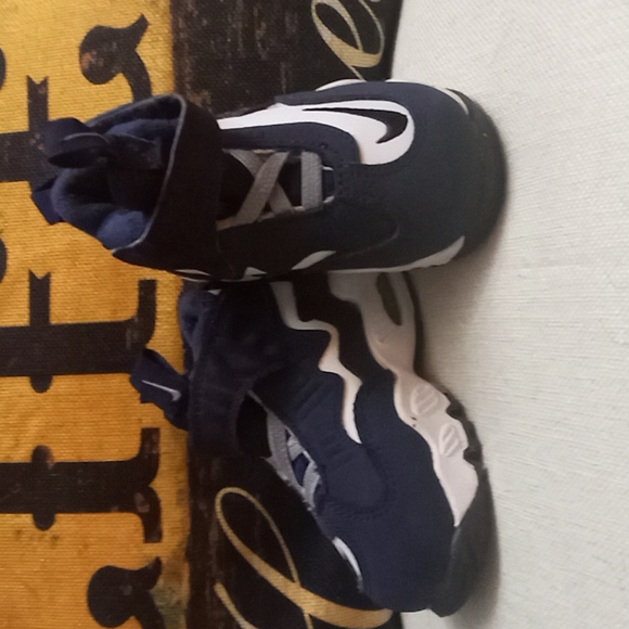 Nike Shoes Ken Griffey Jr Air Max Style 43735411 Size 4c Toddler